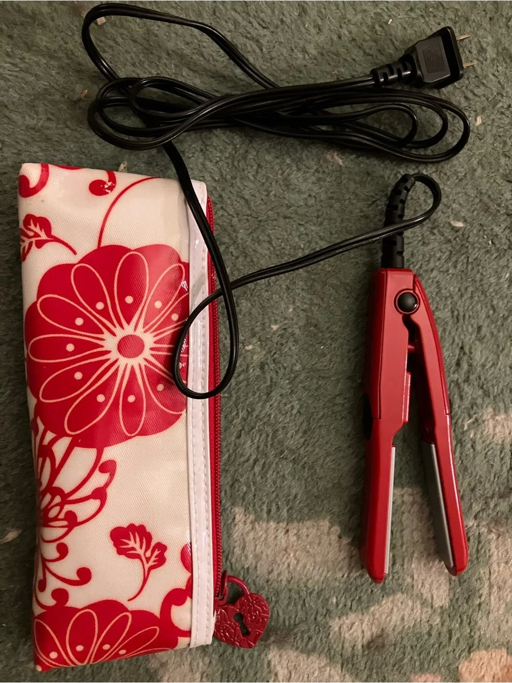 Hair Straightener with Storage Clutch
